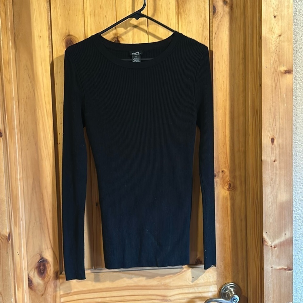 Black Metallic Stretch Crew Sweater